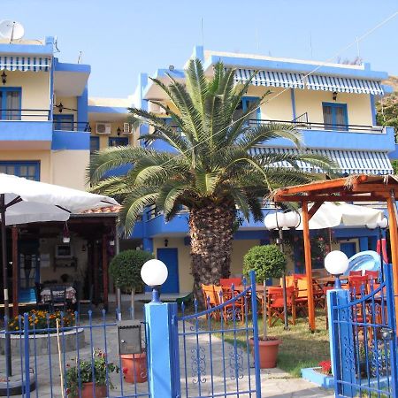 Kangaroo Hotel Móla Kalíva Kültér fotó