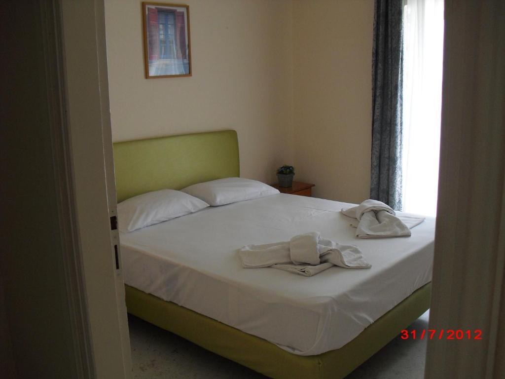 Kangaroo Hotel Móla Kalíva Szoba fotó