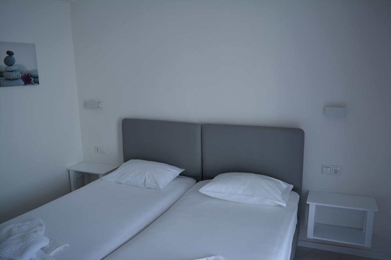 Kangaroo Hotel Móla Kalíva Kültér fotó