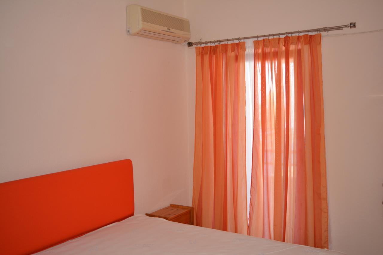 Kangaroo Hotel Móla Kalíva Kültér fotó